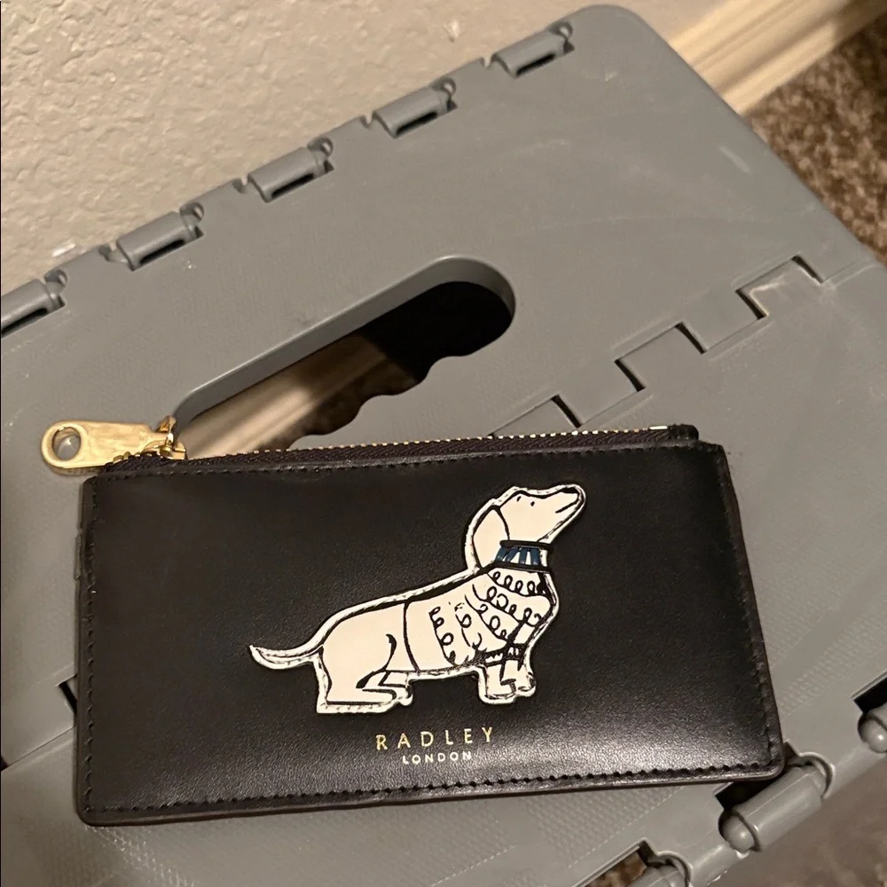 RADLEY LONDON Black Card Holder with Dog Motif - Picture 1 of 3